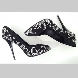 Giuseppe Zanotti $900 red carpet worthy black sued